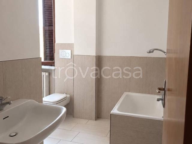 Appartamento in in affitto da privato a Turate viale Roma, 1, da privato, centrale, cucina a vista TrovaCasa