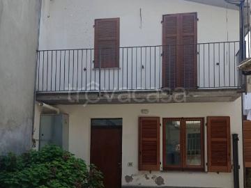 Appartamento in in affitto da privato a Valenza via Garessio, 5, da privato, ristrutturato, lavatrice TrovaCasa