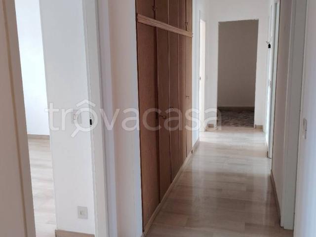 Appartamento in in affitto da privato a Valenza piazza Antonio Gramsci, 12, da privato, ascensore, parquet TrovaCasa