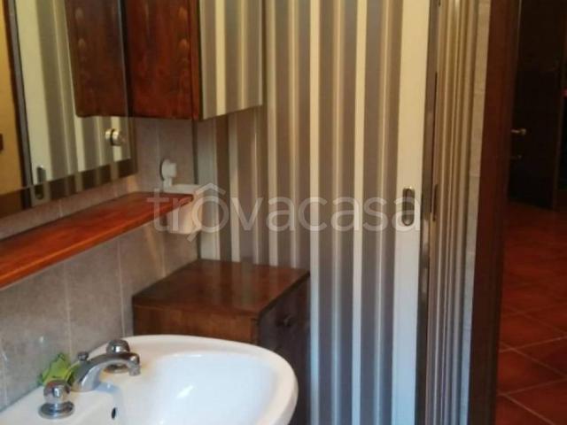 Appartamento in in affitto da privato a Varzo frazione San Domenico, da privato, cantina, balcone TrovaCasa