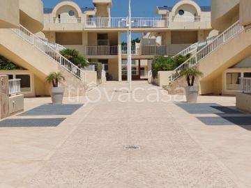 Appartamento in in affitto da privato a Vasto via ss16 Sud, arredato, giardino, terrazzo TrovaCasa