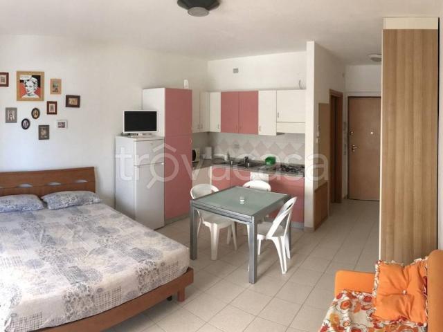 Appartamento in in affitto da privato a Vasto via ss16 Sud, 86, da privato, zona servita, zona industriale TrovaCasa