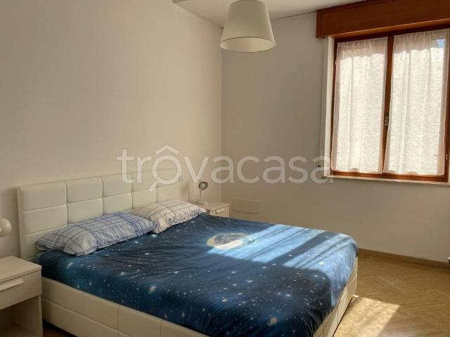 Appartamento in in affitto da privato a Verona lungadige Cangrande, 12, arredato, box, da privato TrovaCasa