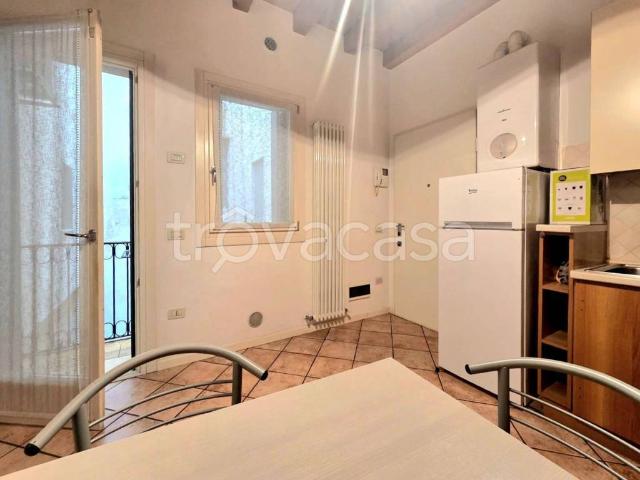 Appartamento in in affitto da privato a Vicenza via Cesare Battisti, arredato, terrazzo, da privato TrovaCasa