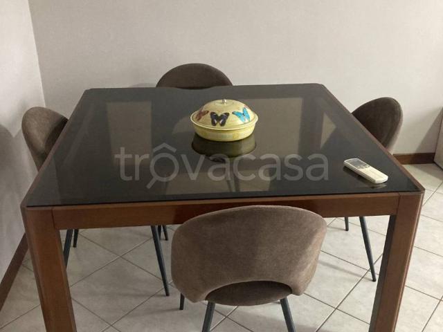 Appartamento in in affitto da privato a Vigevano via Fratelli Ruffini, 26, da privato, ristrutturato, vicinanze negozi TrovaCasa
