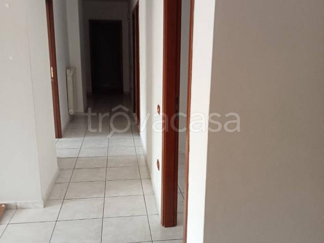 Appartamento in in affitto da privato ad Aversa via Michelangelo Buonarroti, 141, box, da privato, studio TrovaCasa