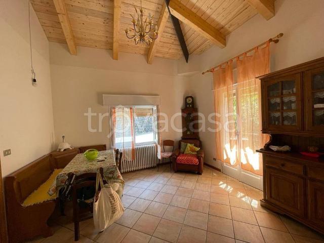 Appartamento in in affitto da privato ad Abetone Cutigliano via del Paradiso, 4, da privato, caminetto, balcone TrovaCasa