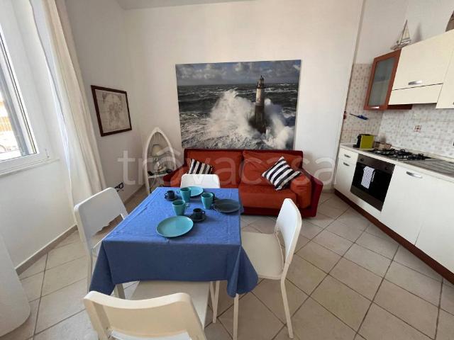 Appartamento in in affitto da privato ad Aci Castello via Marina, 57, arredato, da privato, angolo cottura TrovaCasa