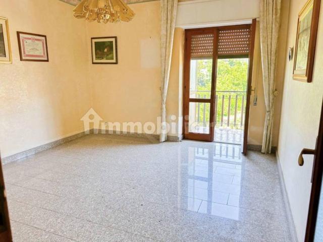 Appartamento in in affitto da privato ad Aci Catena via Vittorio Emanuele, 250, arredato, da privato, lavanderia TrovaCasa