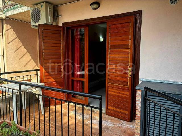 Appartamento in in affitto da privato ad Acireale via Capomulini, 14, da privato, lavatrice, piscina TrovaCasa