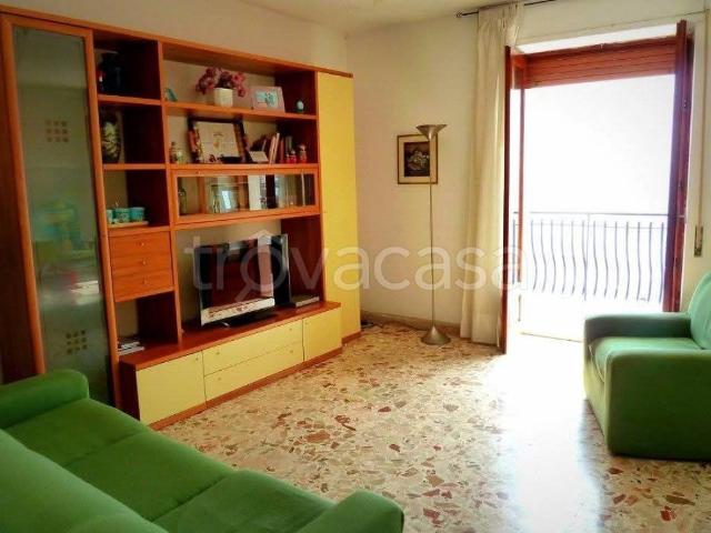 Appartamento in in affitto da privato ad Acireale via Garitta, 20, arredato, da privato, fronte mare TrovaCasa