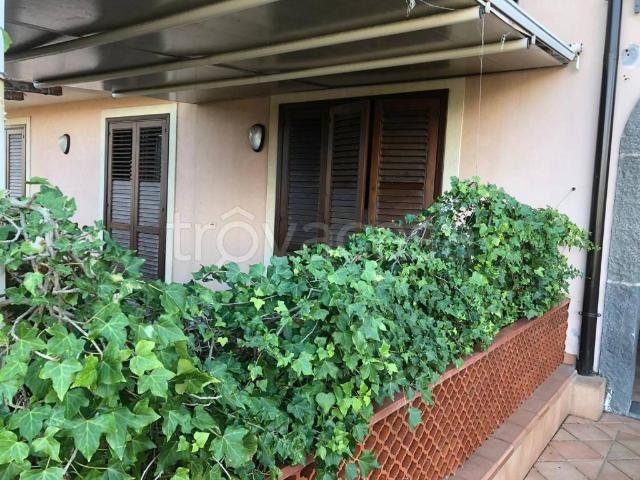 Appartamento in in affitto da privato ad Acireale via Riesi, 58, arredato, posto auto, terrazzo TrovaCasa