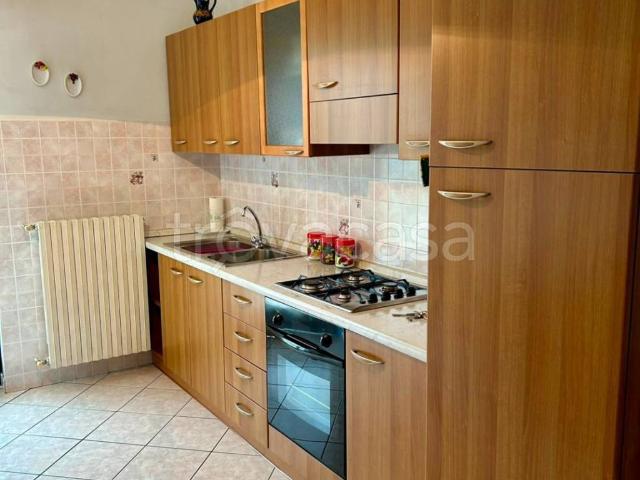 Appartamento in in affitto da privato ad Alba corso Europa, 124, arredato, giardino privato, posto auto TrovaCasa