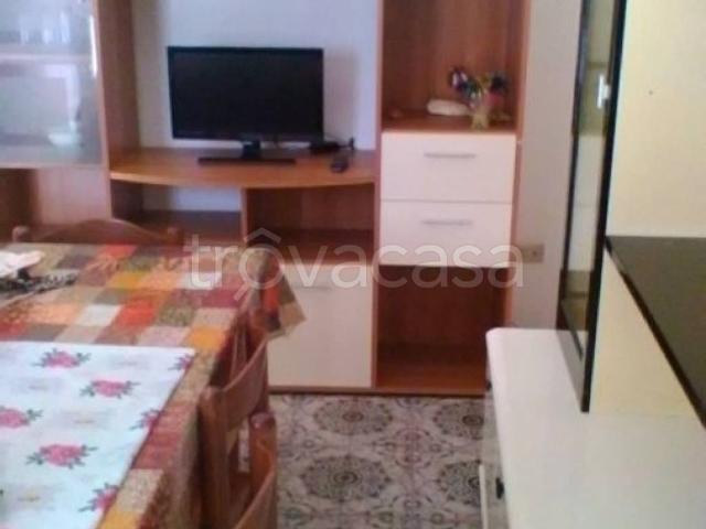 Appartamento in in affitto da privato ad Alba Adriatica viale della Vittoria, 126, posto auto, terrazzo, da privato TrovaCasa