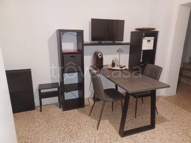 Appartamento in in affitto da privato ad Alto Reno Terme piazza Giuseppe Garibaldi, 11, arredato, da privato, parzialmente ristrutturato TrovaCasa