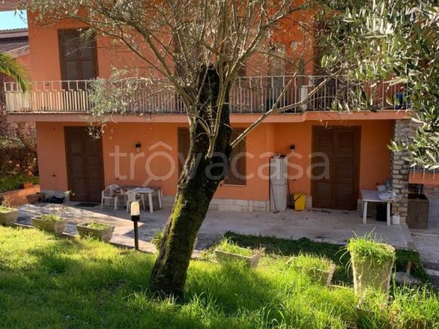 Appartamento in in affitto da privato ad Anagni via della Peschiera, 110, giardino privato, da privato TrovaCasa