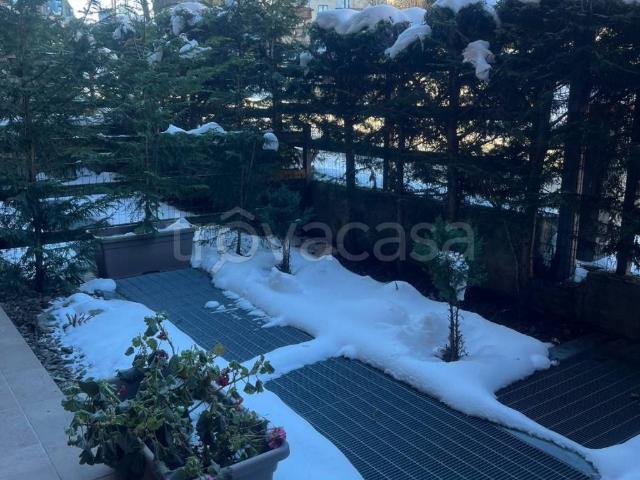 Appartamento in in affitto da privato ad Aprica via Valeriana, snc, arredato, giardino, box TrovaCasa