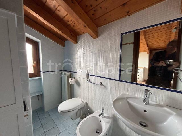 Appartamento in in affitto da privato ad Arcisate via Casale Dovese, arredato, da privato, balcone TrovaCasa