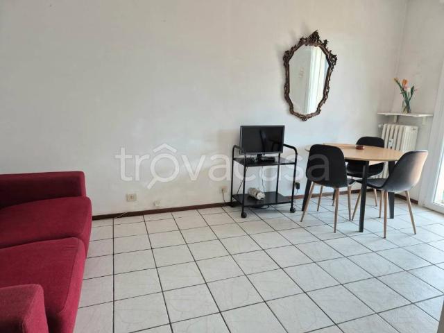 Appartamento in in affitto da privato ad Arona via Vittorio Veneto, 999, da privato TrovaCasa