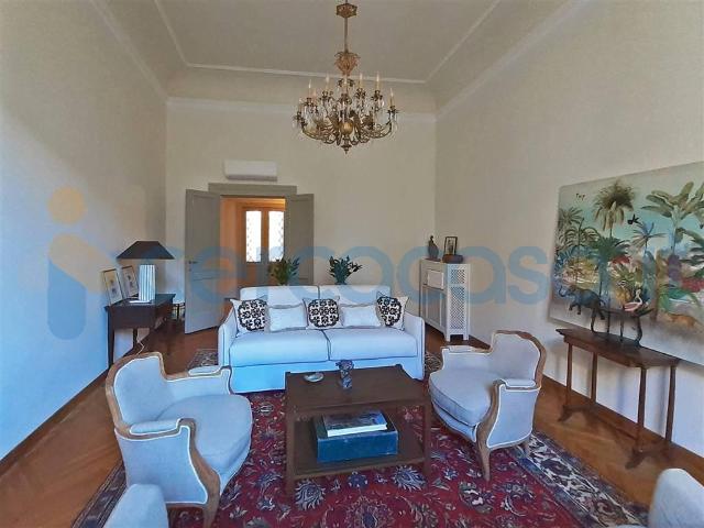 Appartamento in ottime condizioni in affitto a Firenze