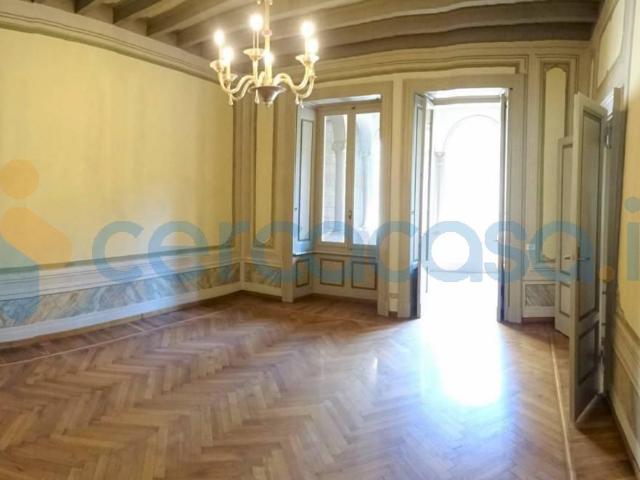 Appartamento in ottime condizioni, in affitto in Via Gombito 25, Bergamo