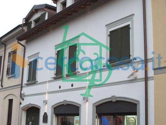 Appartamento in ottime condizioni, in affitto in Via Garibaldi, Vimercate