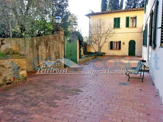 Appartamento in ottime condizioni, in affitto in Via Del Poggiolino, Firenze
