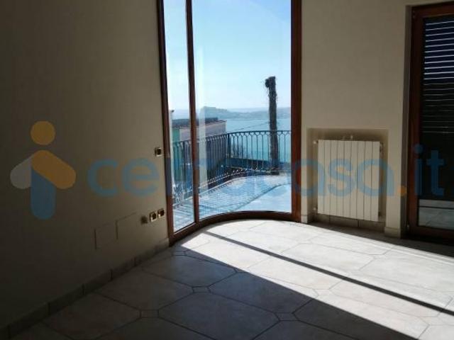 Appartamento in ottime condizioni, in affitto in Via Filomarino, Monte Di Procida