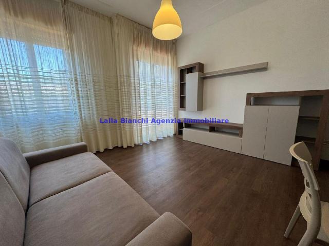 APPARTAMENTO in LOCAZIONE a PESARO