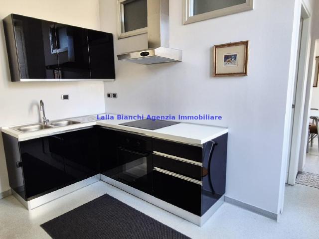 APPARTAMENTO in LOCAZIONE a PESARO