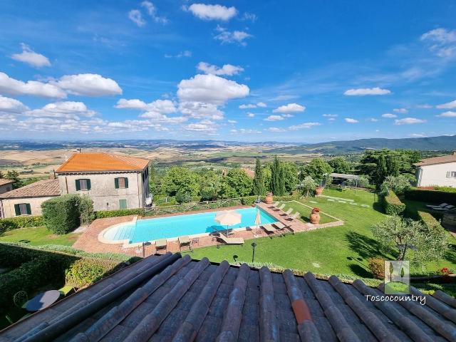 Appartamento in stile toscano con loggia coperta e piscina. 53m² Chianni