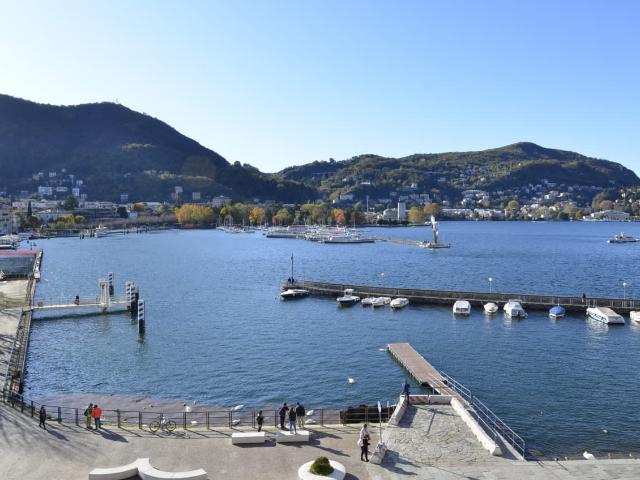 Appartamento in Piazza De Orchi 1, Como, CO