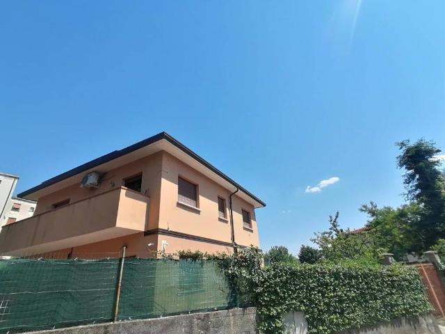 Appartamento in vendita a Muggia TS