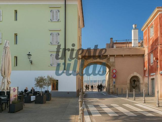 Appartamento in vendita a Muggia TS