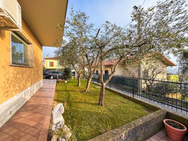 APPARTAMENTO in VENDITA a MUGGIA di 4 vani