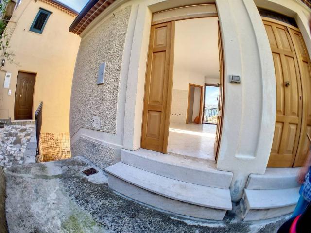 Appartamento in vendita a Muro Lucano PZ