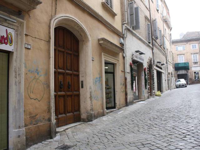 Appartamento in vendita a Macerata MC