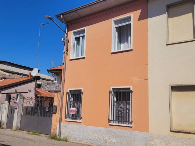 Appartamento in vendita a Magnago MI