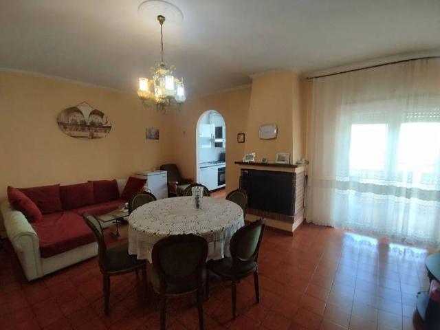 Appartamento in vendita a Magliano de' Marsi AQ