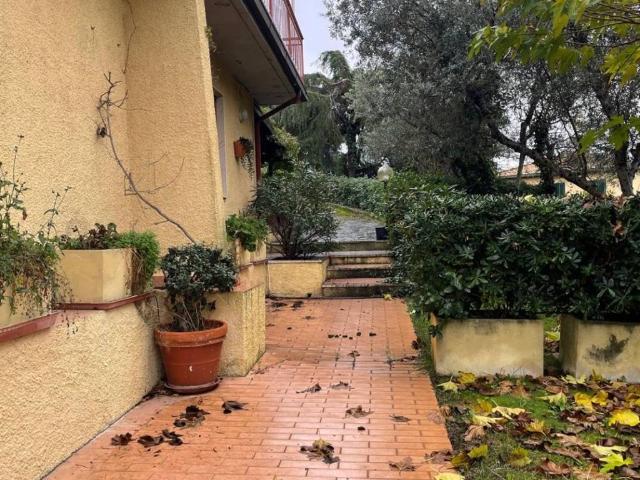 Appartamento in vendita a Magliano in Toscana GR