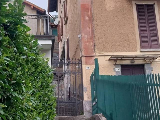 Appartamento in vendita a Magreglio CO