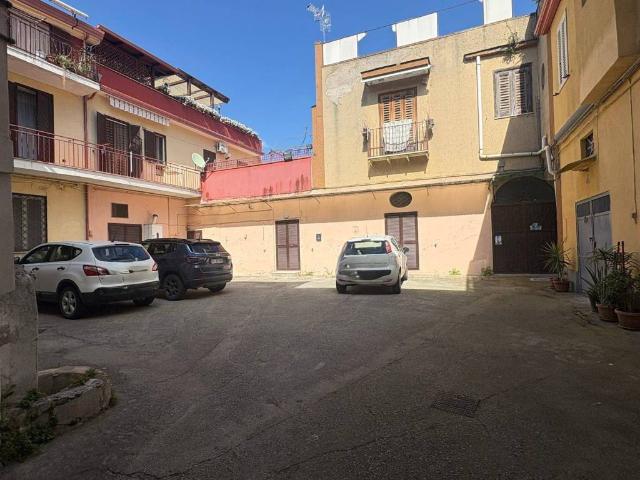 Appartamento in vendita a Maddaloni CE