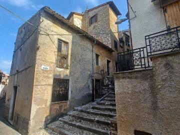 Appartamento in vendita a Maenza LT