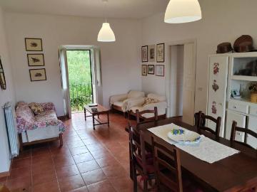 Appartamento in vendita a Maenza LT