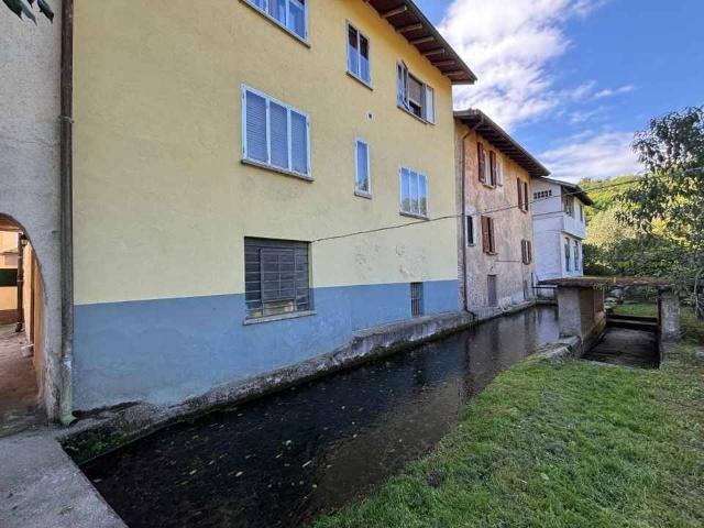 Appartamento in vendita a Malnate VA