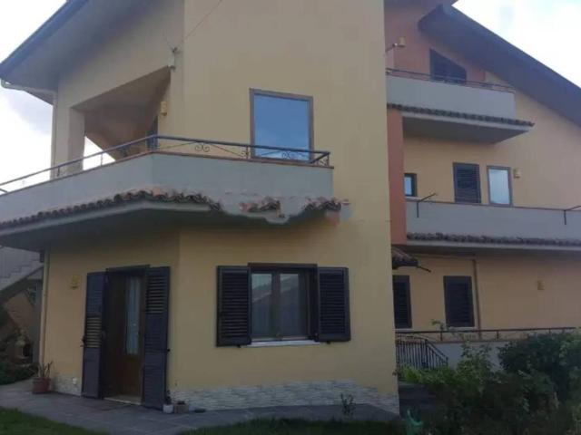 Appartamento in vendita a Maletto CT