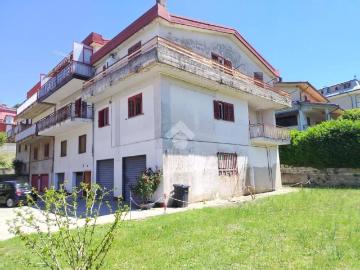 Appartamento in vendita a Manocalzati via calzisi