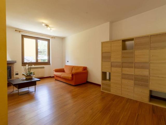 Appartamento in vendita a Mandello del Lario LC