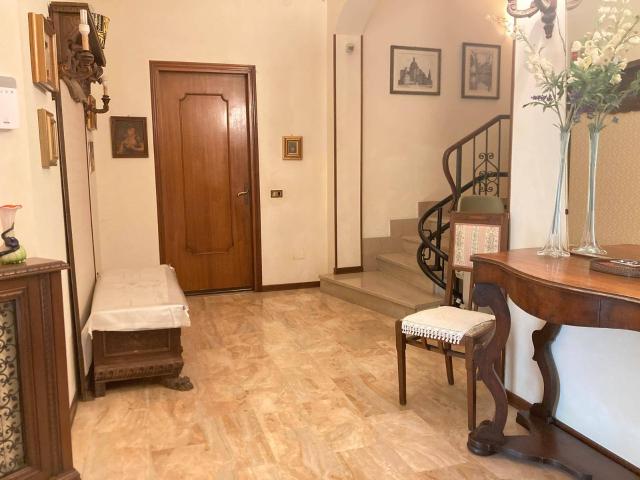 Appartamento in vendita a Mantova, Gambarara