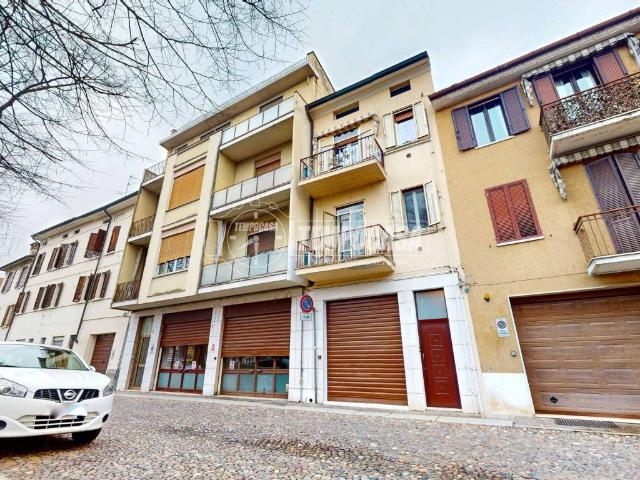 Appartamento in vendita a Mantova MN